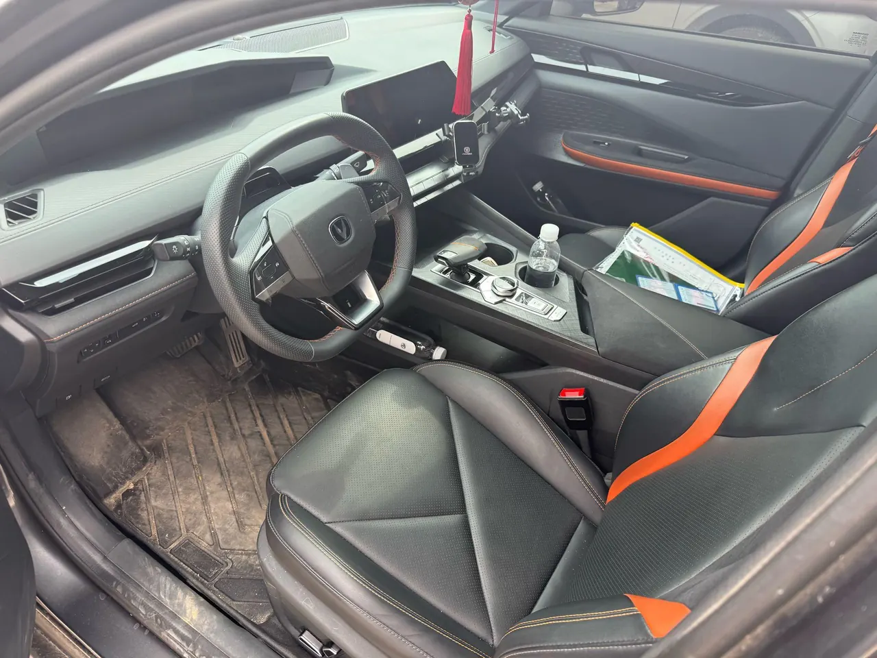 ChangAn 2023 UNI-V 1.5T honorable automatic gear 2