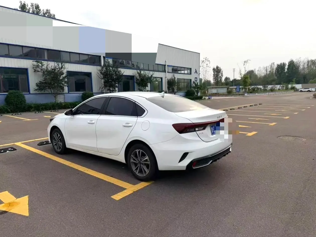 Kia 2023 K3 1.5 Stepless Comfort Edition Automatic Gear 3