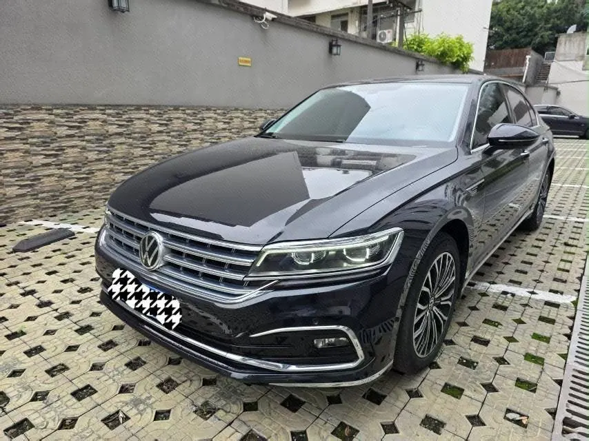 Volkswagen 2021 Huiang 2.0TSI 380TSI Deluxe Edition Automatic Gear - View 1