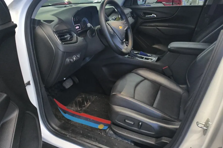 Chevrolet 2023 boundary explorer 1.5T boundary version automatic gear 3