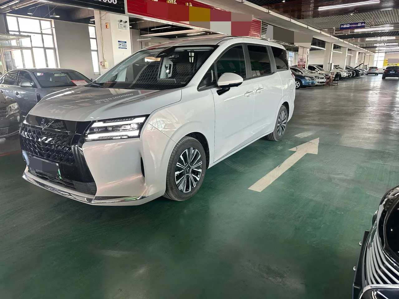 WuLing 2026 Starlight 730 1.5 Stepless 125km Exclusive Automatic Transmission - View 1