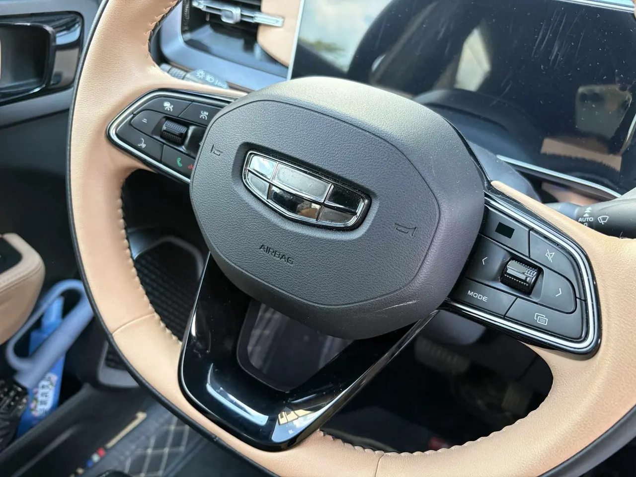 Geely 2023 icon 1.5TD chocolate alcohol version automatic gear 8