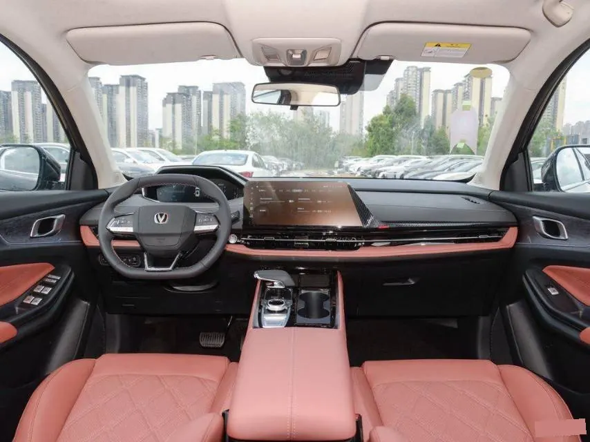 ChangAn 2025 CS55 PLUS 1.5T Blue Whale Edition 500Bar Honorable Automatic Gear 4