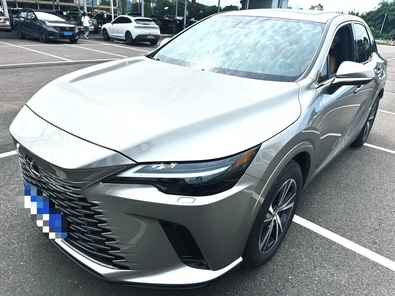 Open image lightbox: Lexus RX (Imported) 2023 RX350h 2.5 Stepless Two-Drive Pleasant Edition Automatic Gear
