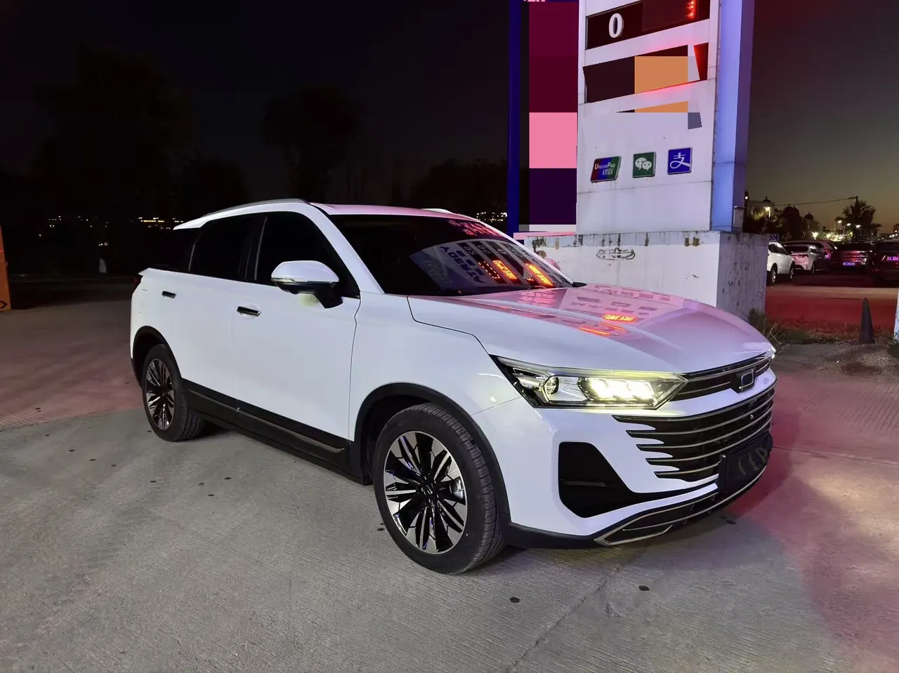Bestune 2023 T77 1.5T exclusive automatic gear 3