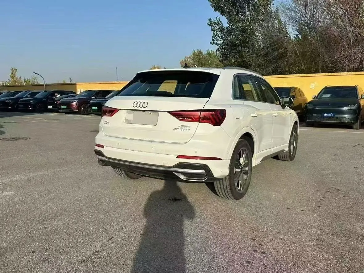 Audi 2023 Q3 2.0TFSI 40TFSI Fashion Dynamic Automatic 3