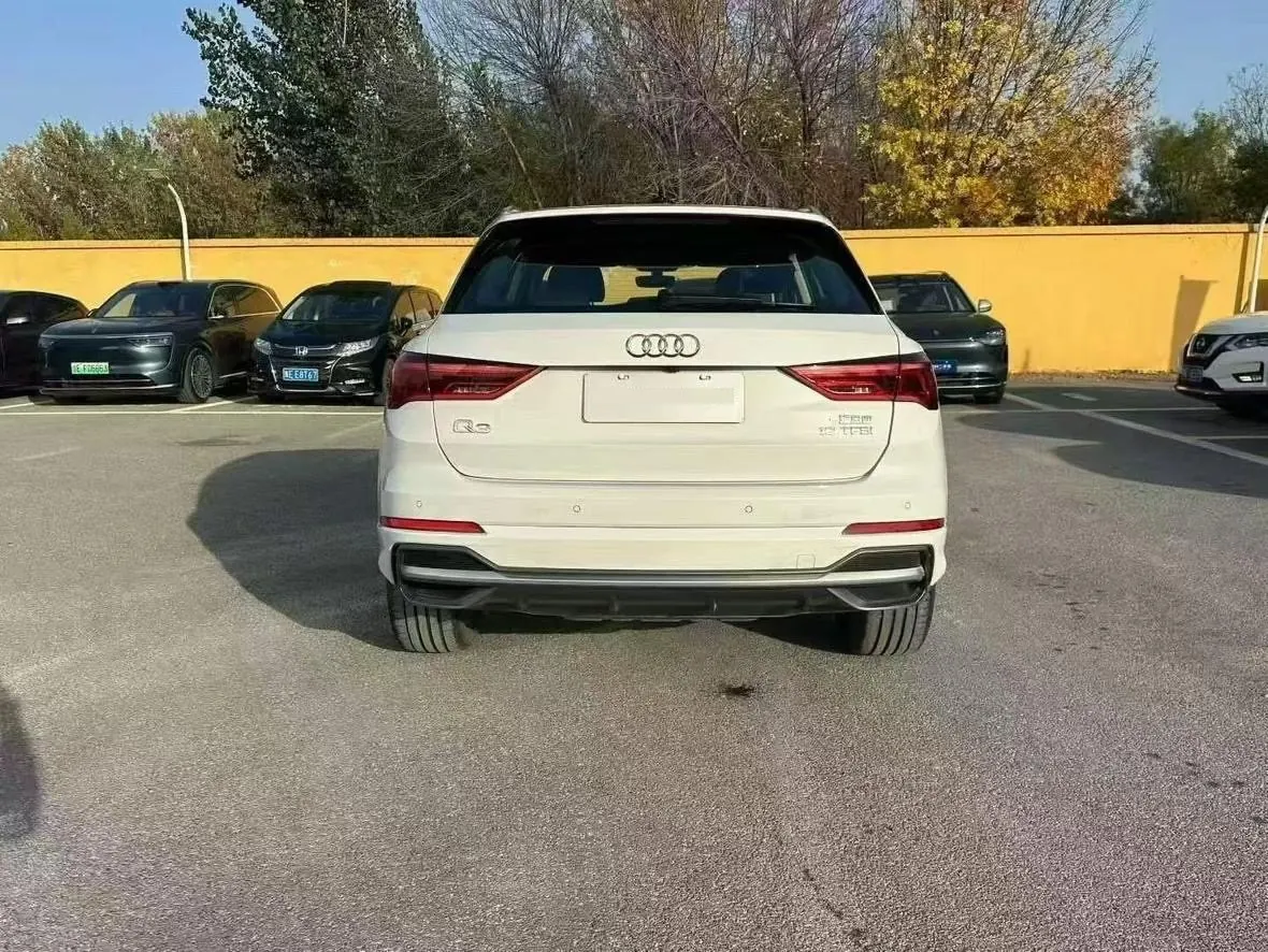 Audi 2023 Q3 2.0TFSI 40TFSI Fashion Dynamic Automatic 7