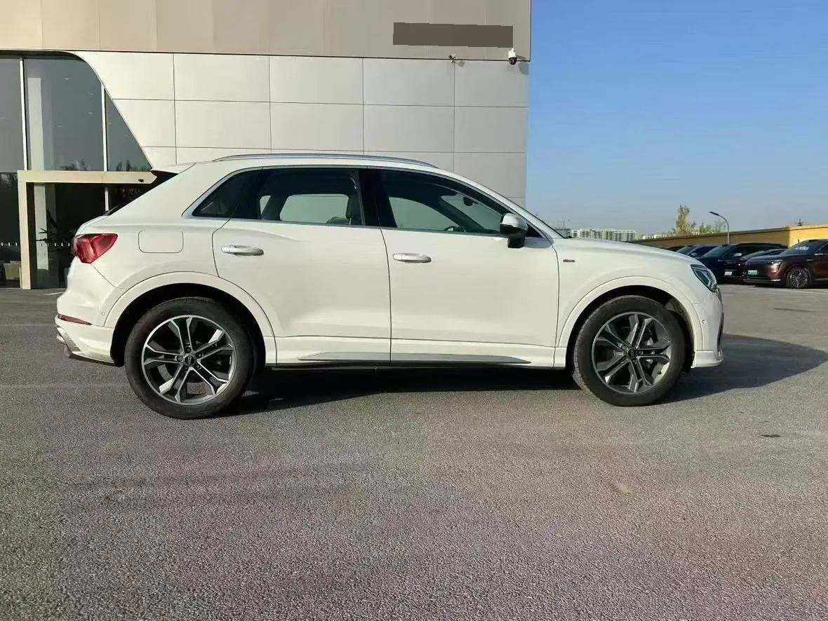Audi 2023 Q3 2.0TFSI 40TFSI Fashion Dynamic Automatic 8