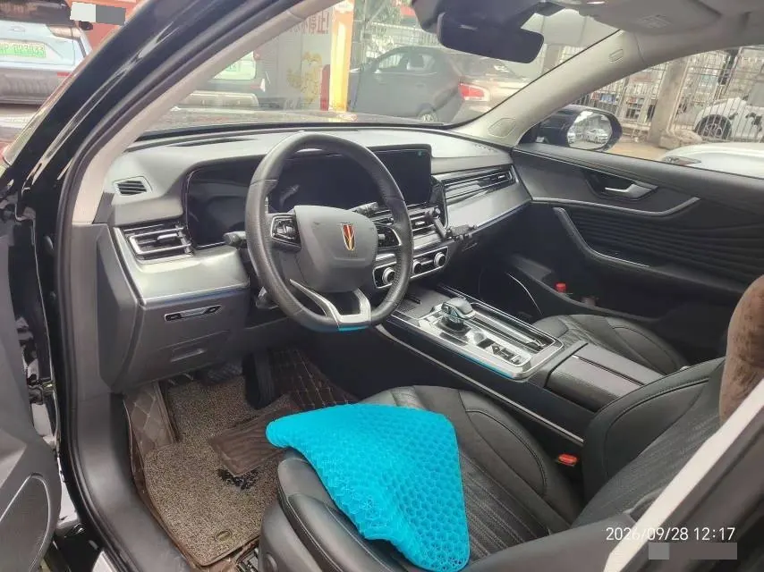 HongQi 2023 HS5 2.0T 4-wheel drive flag enjoy Pro version automatic gear 4