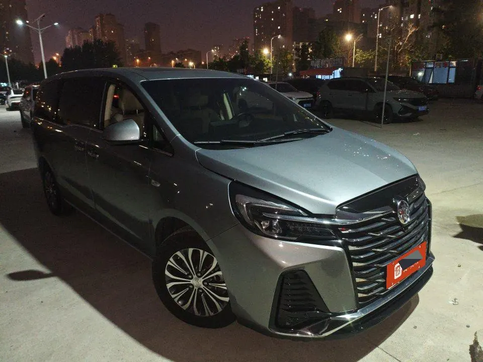 Buick 2023 GL8 Land Business Class 48V 2.0T 652T Luxury Automatic Gear 6