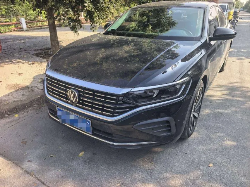 Открыть галерею: Volkswagen 2024 Passat 2.0TSI 330TSI Elite Edition Automatic