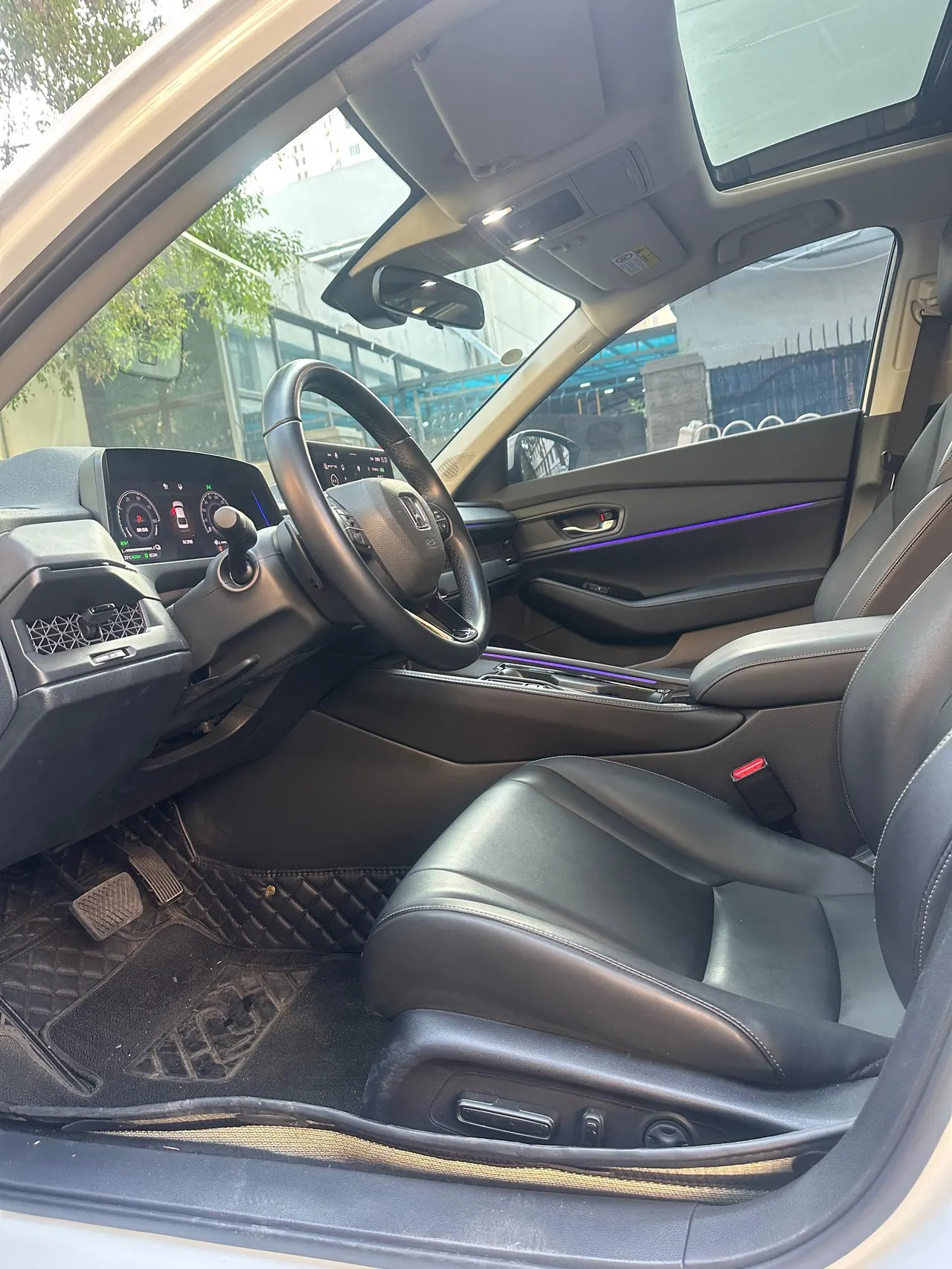 Honda Accord New Energy 2023 11th Generation Accord e:PHEV 2.0 Stepless Smart Edition Automatic Gear 5