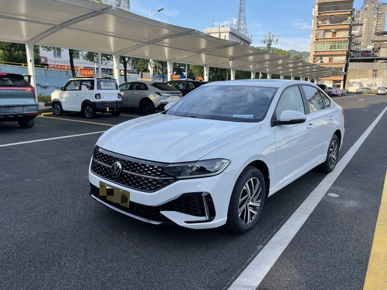 Open image lightbox: Volkswagen 2024 LaVida 1.5 Star 5 Million Edition Automatic Gear