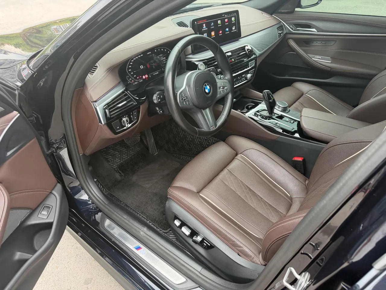 BMW 5 Series 2022 530Li 2.0T Premium Luxury Suit (Change 3) Automatic Gear 3