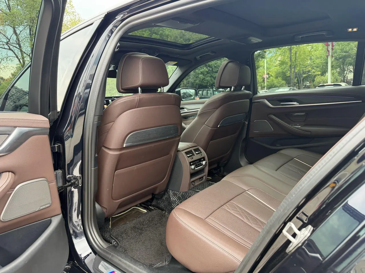 BMW 5 Series 2022 530Li 2.0T Premium Luxury Suit (Change 3) Automatic Gear 5