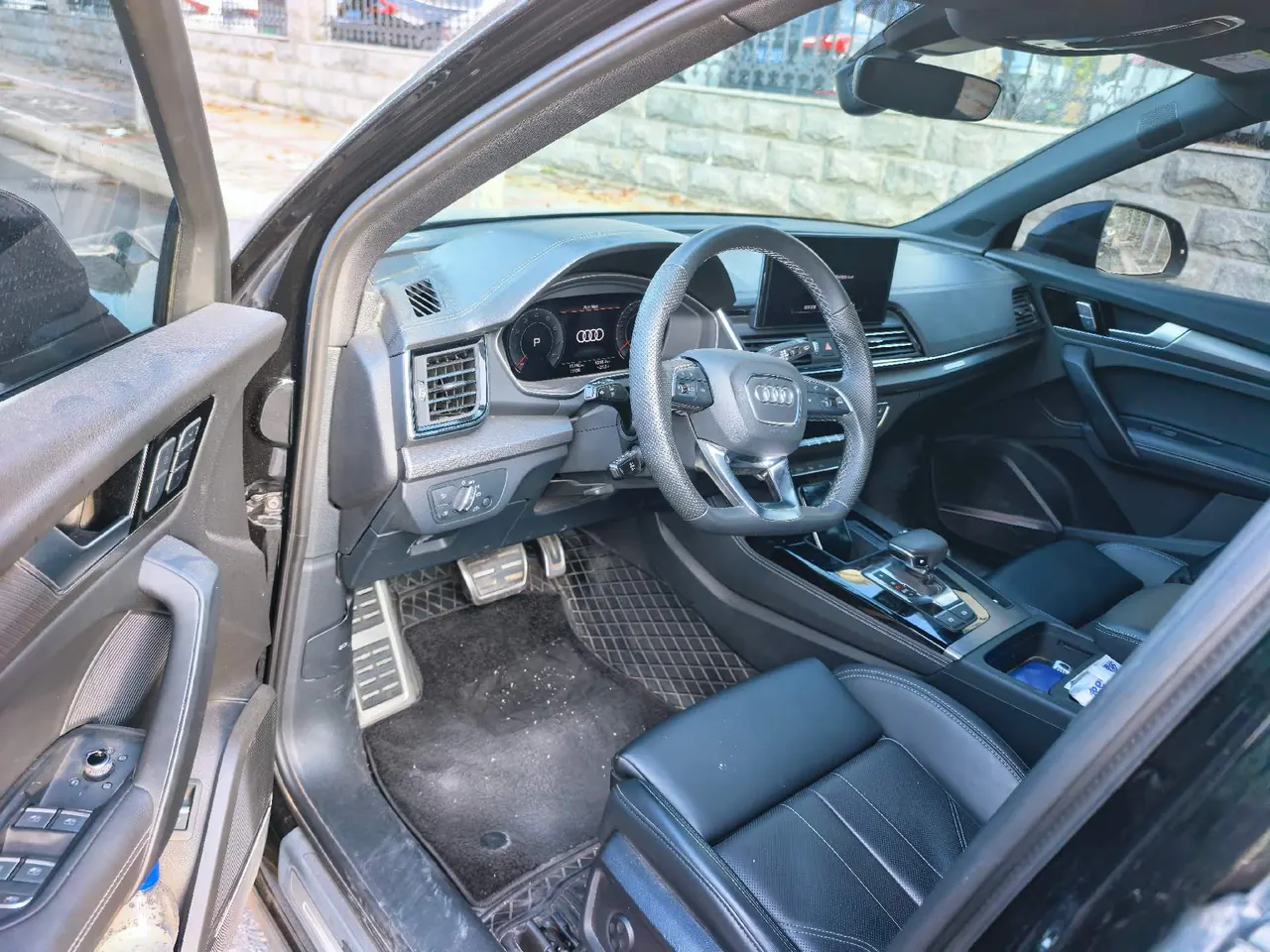 Audi 2024 Q5L 2.0TFSI 45TFSI luxury dynamic automatic transmission 6