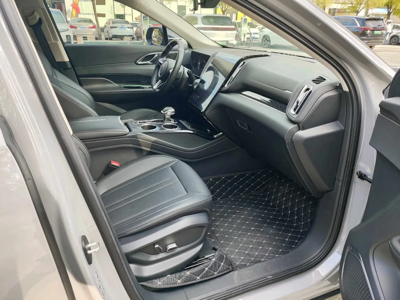 HongQi 2024 HS3 PHEV 1.5T 115km Strong Edition Automatic Gear 7