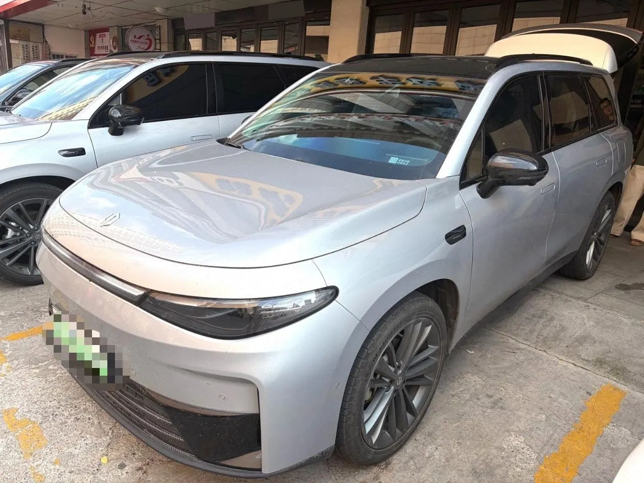 Открыть галерею: Leapmotor 2024 C 16 520 Premium Edition Automatic Gear