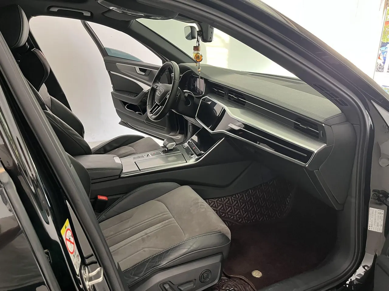 Audi 2020 A6L 2.0TFSI 40TFSI Deluxe Dynamic Automatic 6