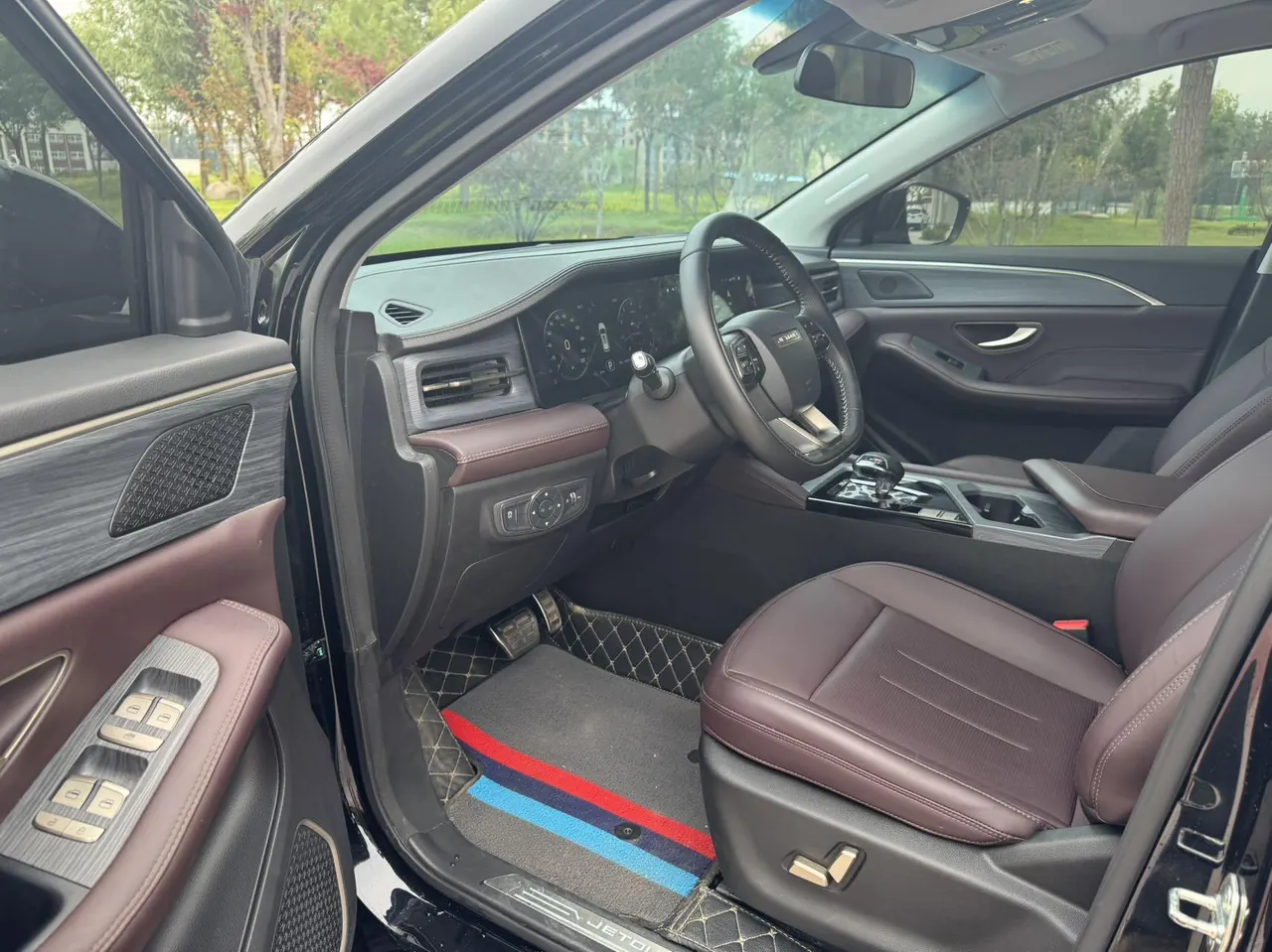 Jetour 2024 X90 PLUS 1.6TD Villa 7-seat automatic gear 6