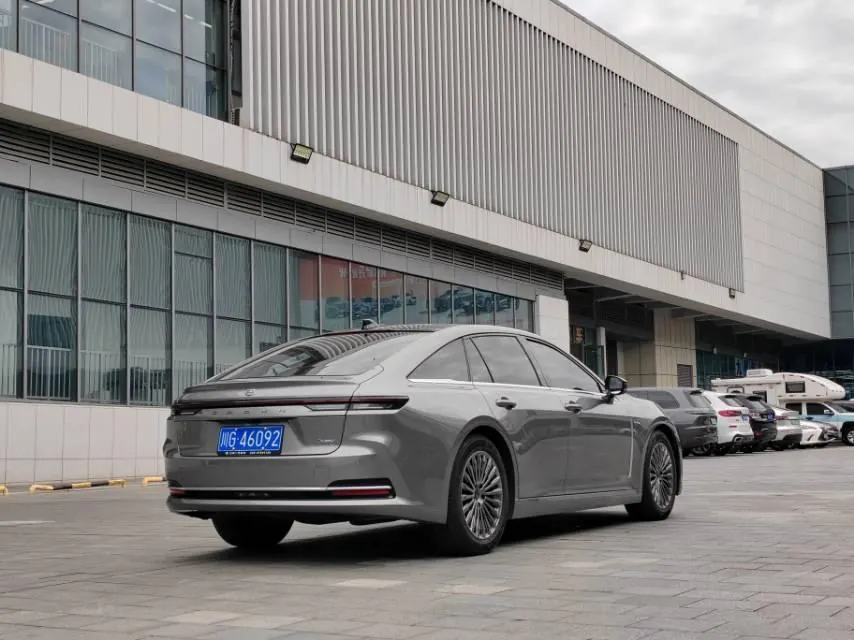 Toyota Crown (Imported) 2024 Crown 2.5 Stepless to Enjoy Automatic Gear 12