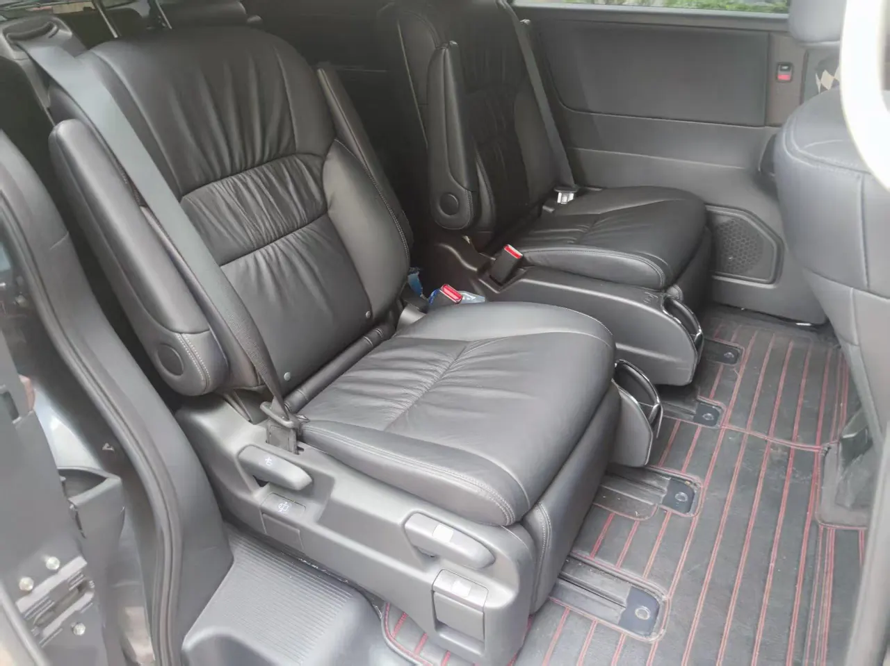 Honda 2022 Odyssey Hybrid 2.0 Stepless Sharp and Glory Edition Automatic Gear 3