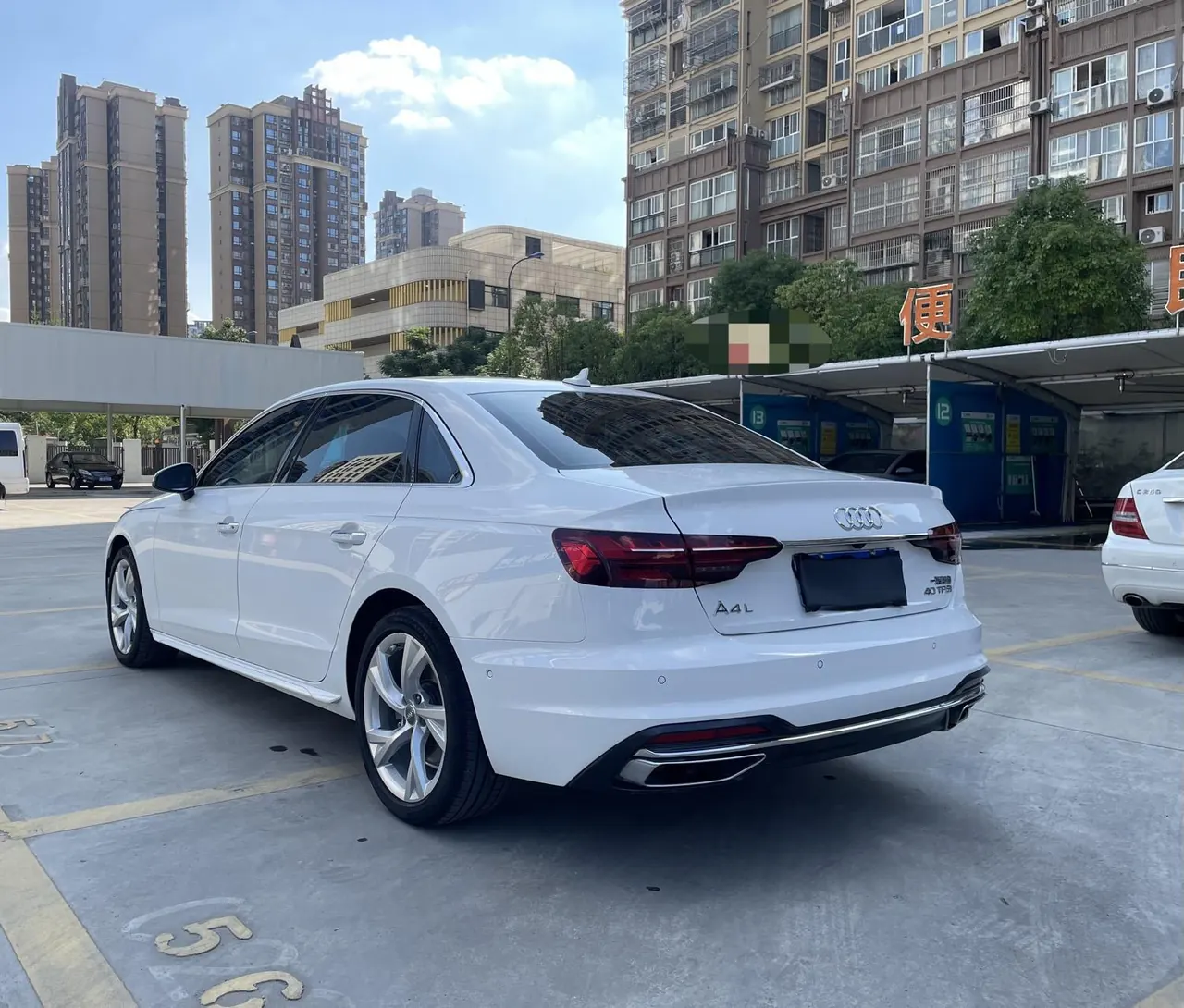 Audi 2020 A4L 2.0TFSI 40TFSI Deluxe Elegant Automatic 5