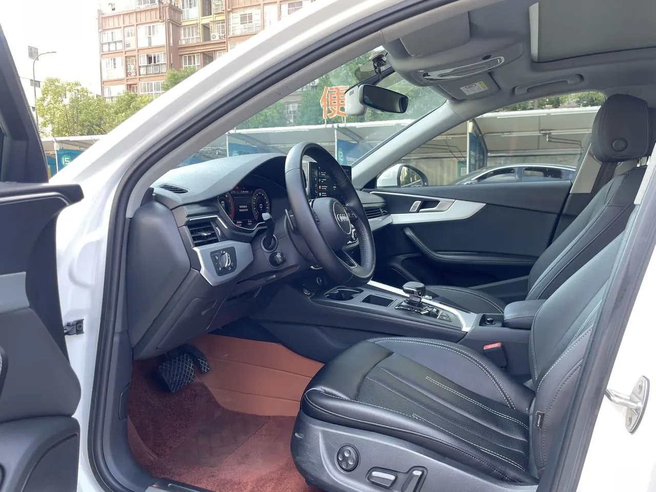 Audi 2020 A4L 2.0TFSI 40TFSI Deluxe Elegant Automatic 8