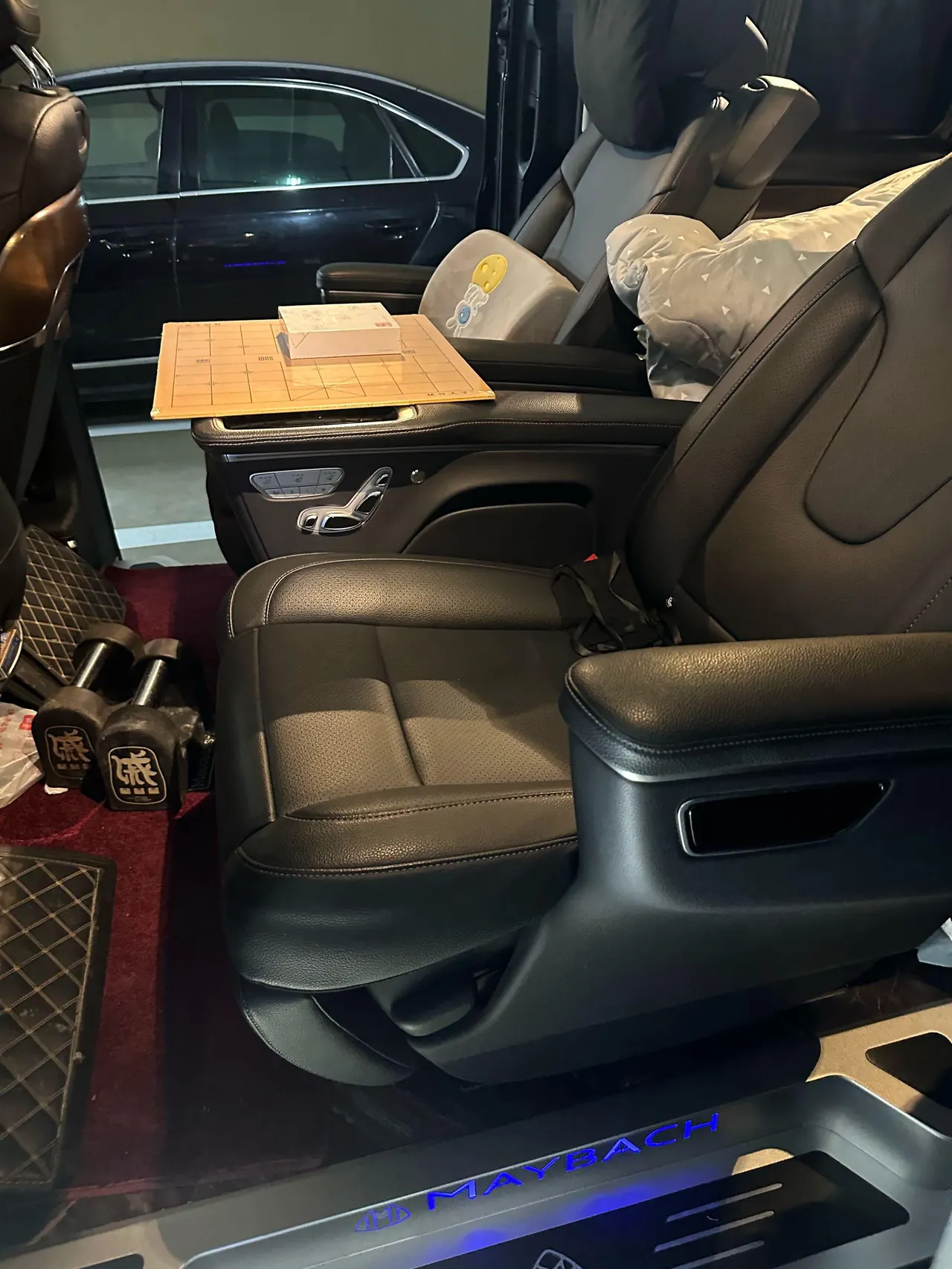 Mercedes Benz V 2020V 260 L 2.0T Deluxe Edition Automatic Gear 7