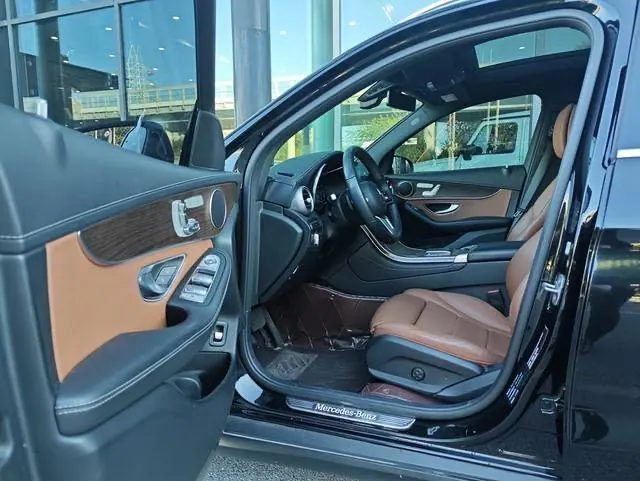 Mercedes Benz 2022 GLC 260 L 4MATIC 2.0T Luxury Automatic 8