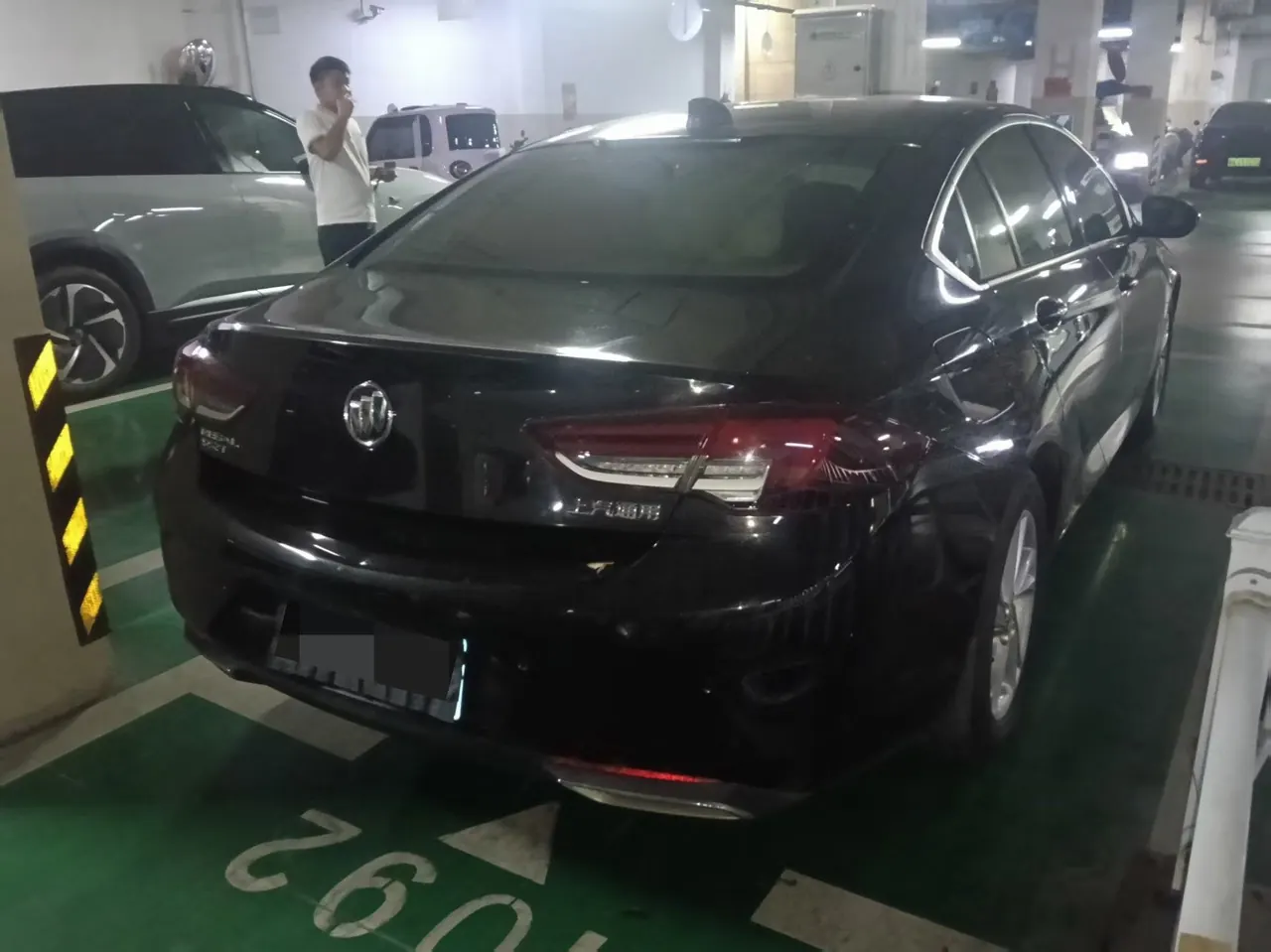 Buick 2020 Regal 1.5T 552T Elite Automatic Gear 2