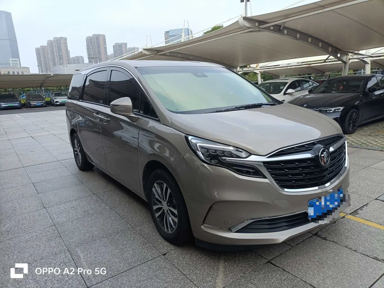 Buick 2022 GL8 ES Lu Zun 48V 2.0T 653T Luxury Automatic Gear 3