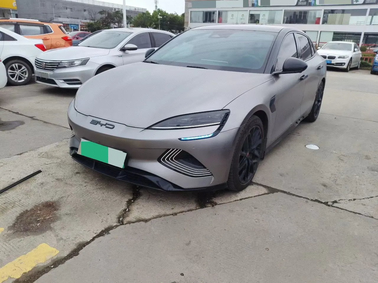 打开图片灯箱:BYD 2022 seals 650km four-wheel drive performance version of automatic gear