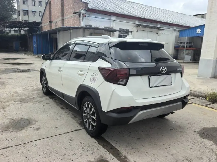 Toyota yaris 2022 YARiS L Zhixuan X 1.5 Stepless Leading PLUS Edition Automatic Gear 9