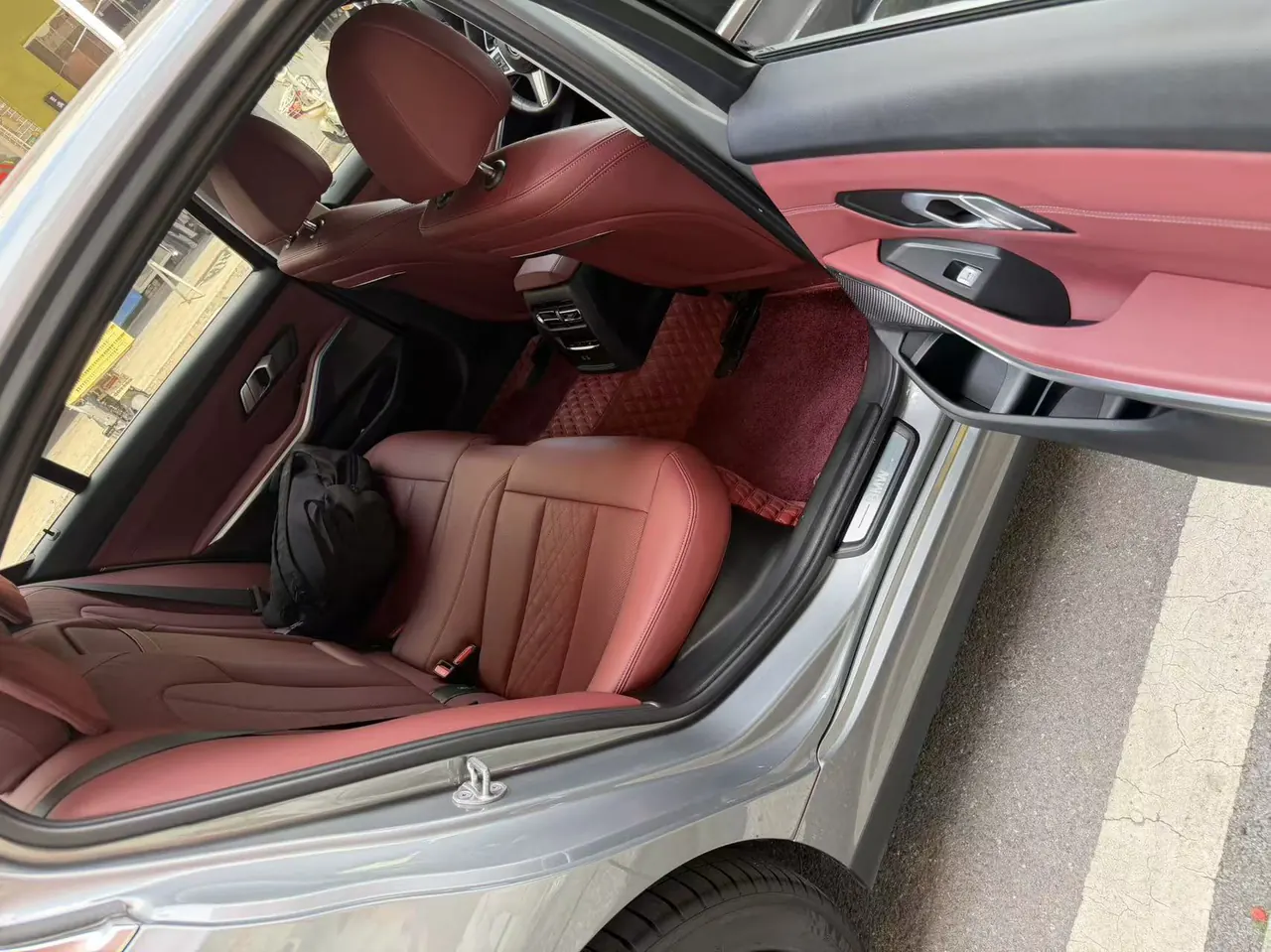 BMW 2022 i3 eDrive 35L automatic gear 3