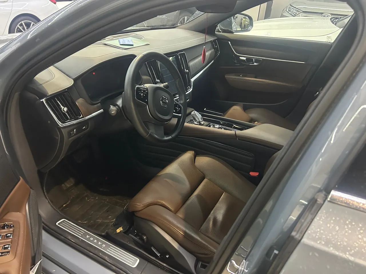 Volvo 2021 S90 48V 2.0T B5 Zhiyuan Deluxe Edition Automatic Gear 2