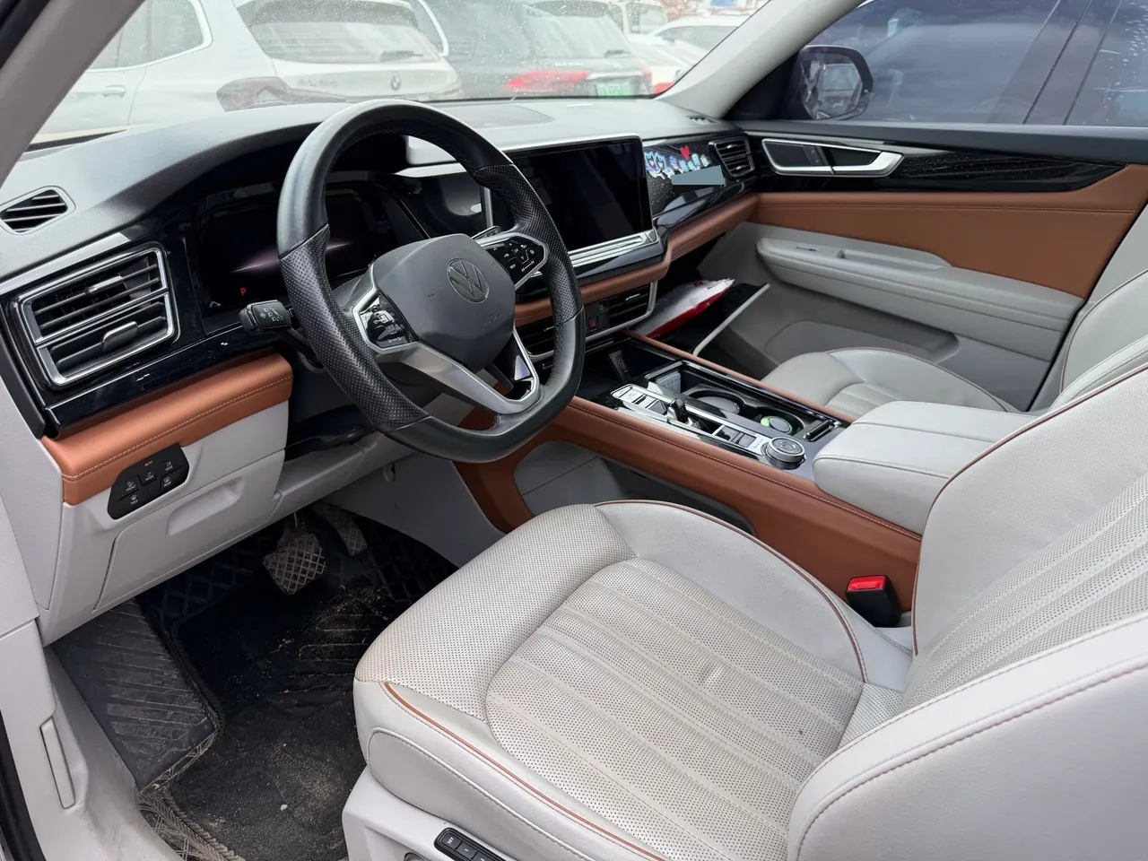 Volkswagen 2022 Tuang 2.0TSI 380TSI 4WD Respect Deluxe Automatic Transmission 3