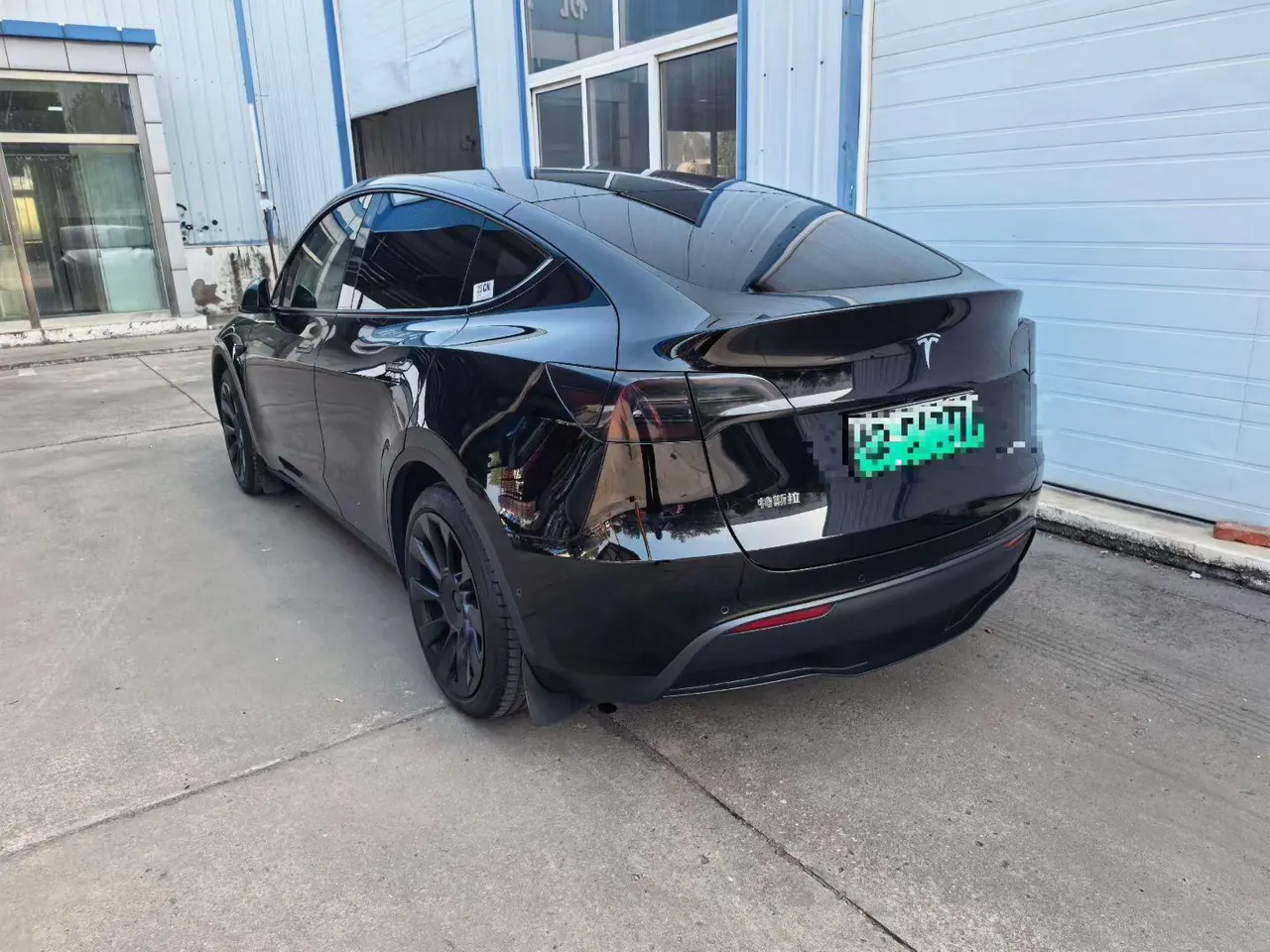 Tesla 2022 Model Y rear-wheel drive version (facelift) automatic gear 3