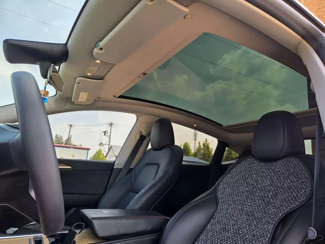 Tesla 2022 Model Y rear-wheel drive version (facelift) automatic gear 5