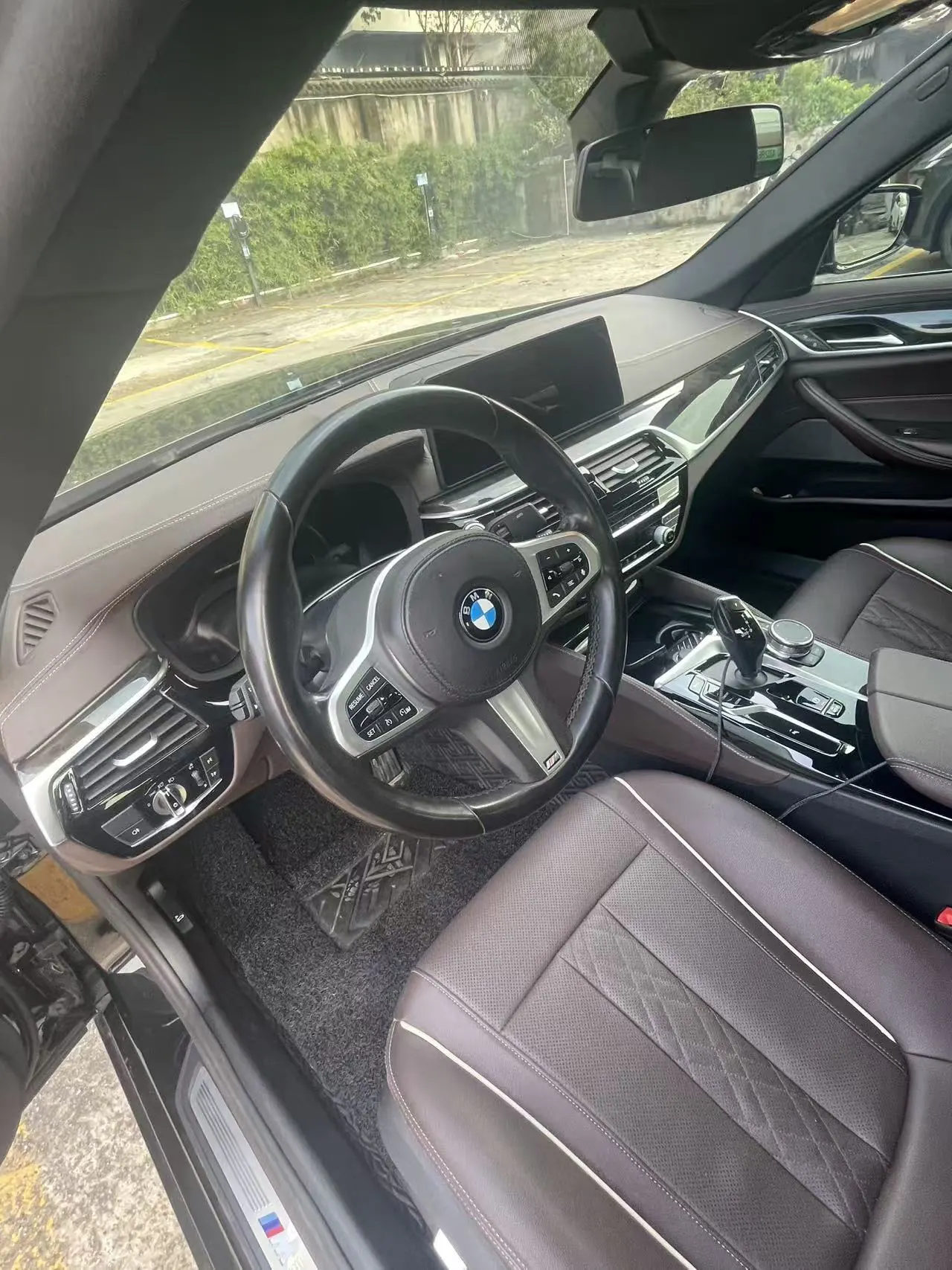 BMW 5 Series 2022 525Li 2.0T M Sports Suit Automatic Gear 7