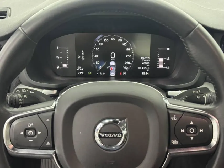 Volvo 2022 S60 48V 2.0T B4 Zhiyi Deluxe Edition Automatic Gear 4