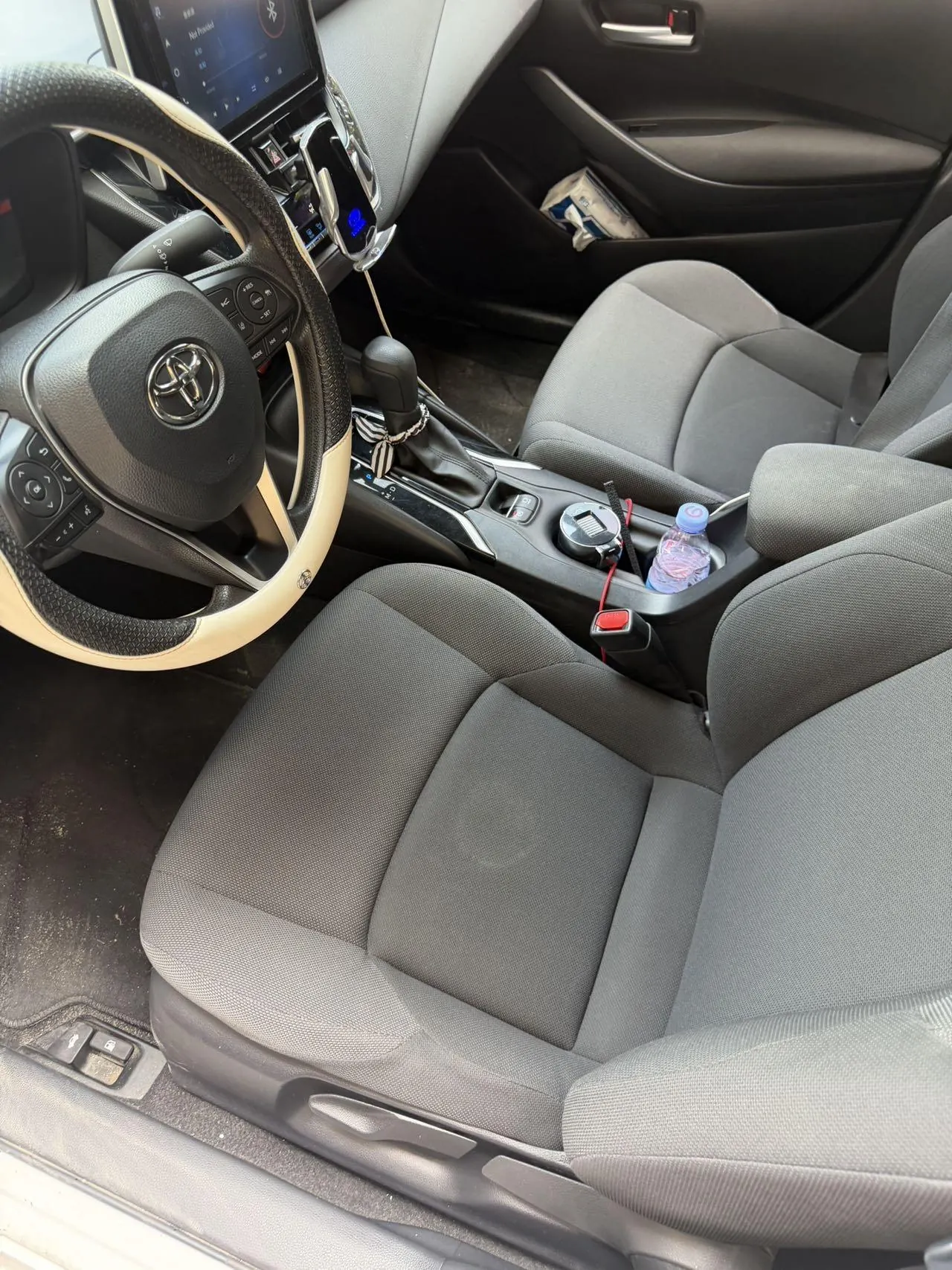 Toyota 2022 Lei Ling 1.2T Stepless 185T Deluxe Automatic Gear 2