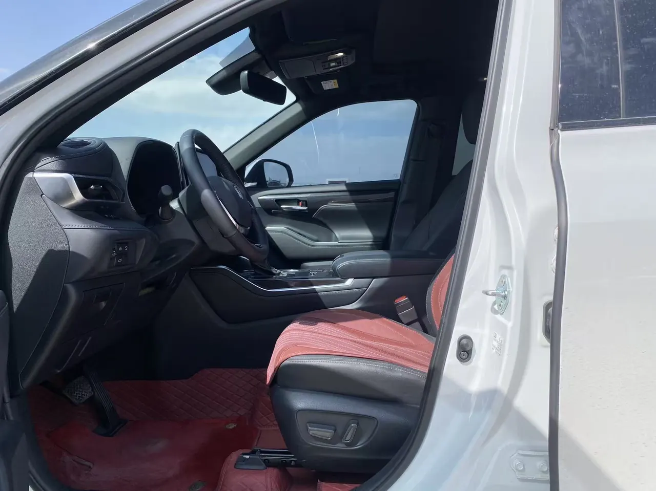 Toyota 2022 Crown Land Release 2.5 Stepless Four-wheel Drive Premium Edition Automatic Gear 7