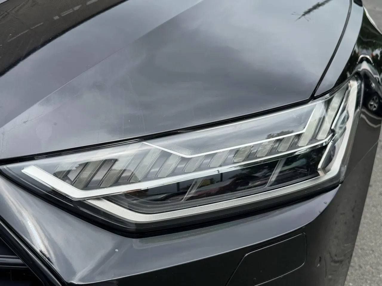Audi 2022 A7L 48V 3.0TFSI 55TFSI Quattro S-line Zhiyuan Obsidian Black Suit Automatic Gear 9