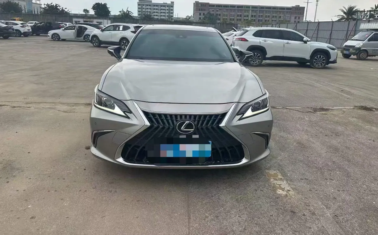 Lexus ES (Imported) 2022 ES200 2.0 Stepless Premium Edition Automatic Gear 5