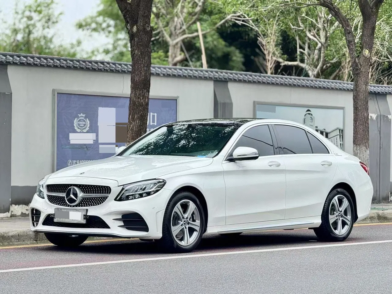 打开图片灯箱:Mercedes Benz Class C 2020 C 260 L 48V 1.5T Sports Edition Automatic Gear