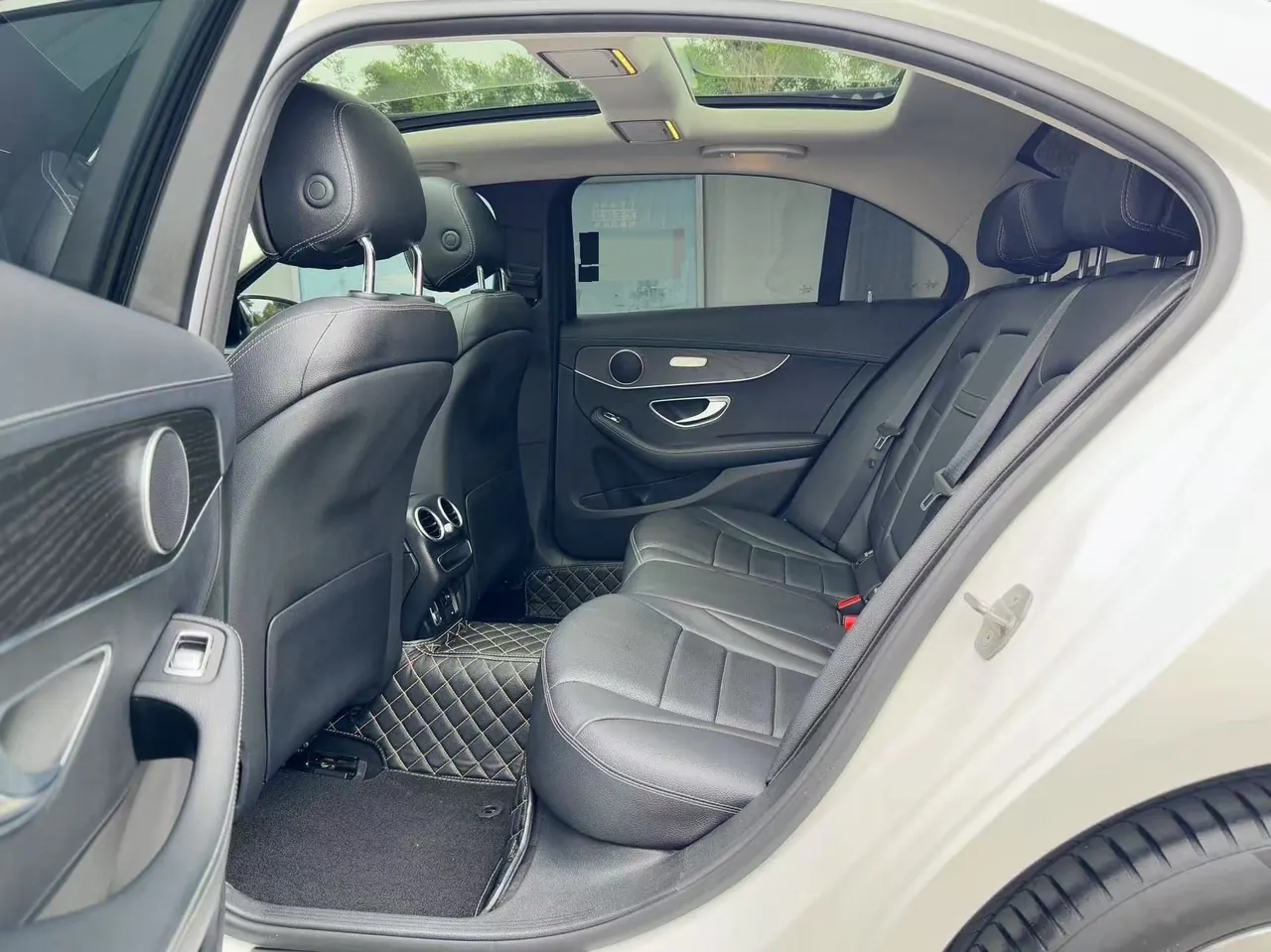 Mercedes Benz Class C 2020 C 260 L 48V 1.5T Sports Edition Automatic Gear 4