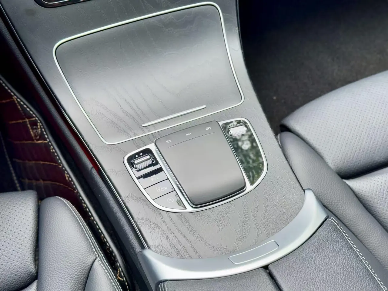 Mercedes Benz Class C 2020 C 260 L 48V 1.5T Sports Edition Automatic Gear 8