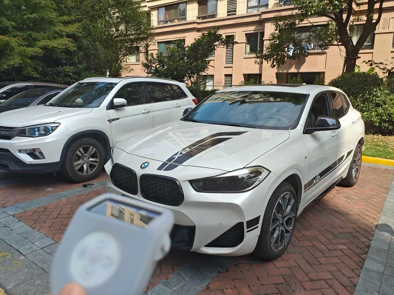 Open image lightbox: BMW 2022 X2 sDrive25i 2.0T Obsidian Night Edition Automatic Gear