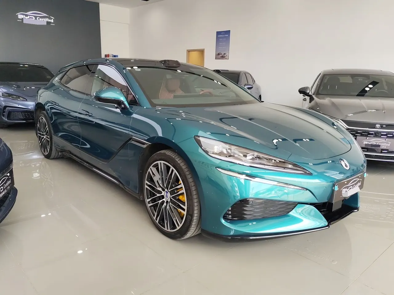Denza 2026 Denza Z9GT Flashback Flagship Automatic Transmission 3